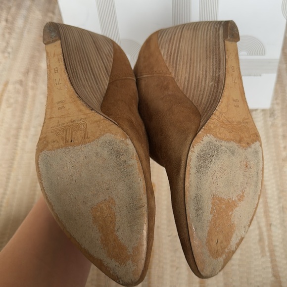 Belle by Sigerson Morrison suede ankle booties - Picture 4 of 5